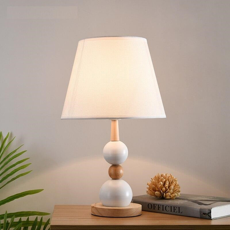 Lampe Chevet Design Blanc Bois - Une lampe de chevet moderne et élégante pour votre maison